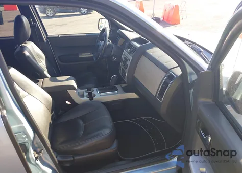 2008 Mercury Mariner V6 z USA, uszkodzony, nr VIN 4M2CU81158KJ41678